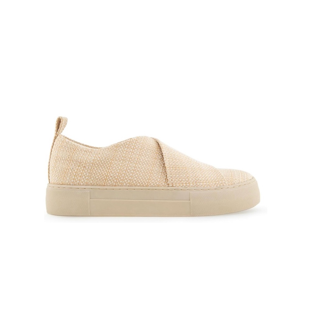 AEROSOLES Beige Slip-On Sneakers - New with box. - Picture 2 of 8